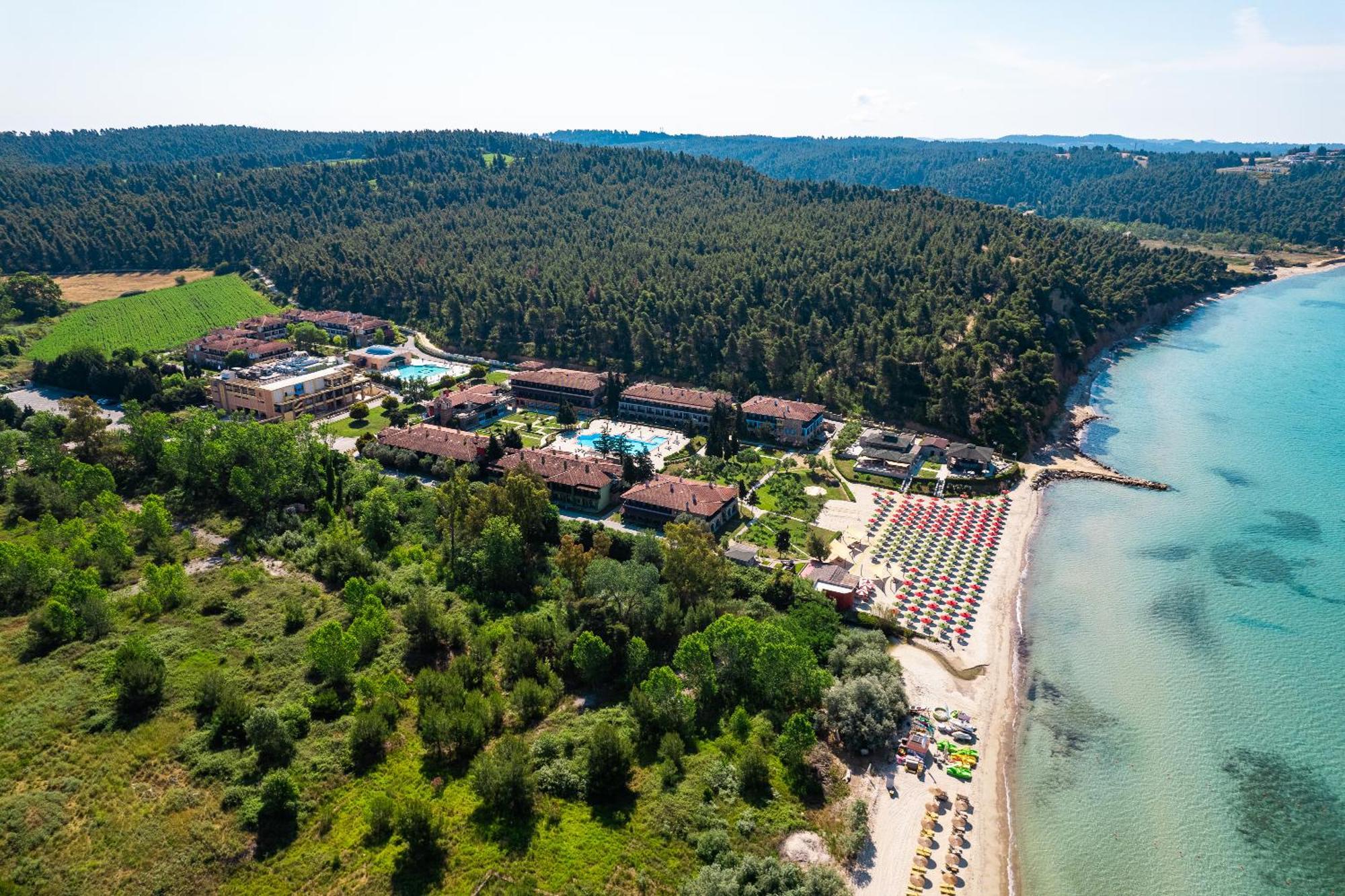 Simantro Beach Sani  Exterior foto Aerial view of the resort