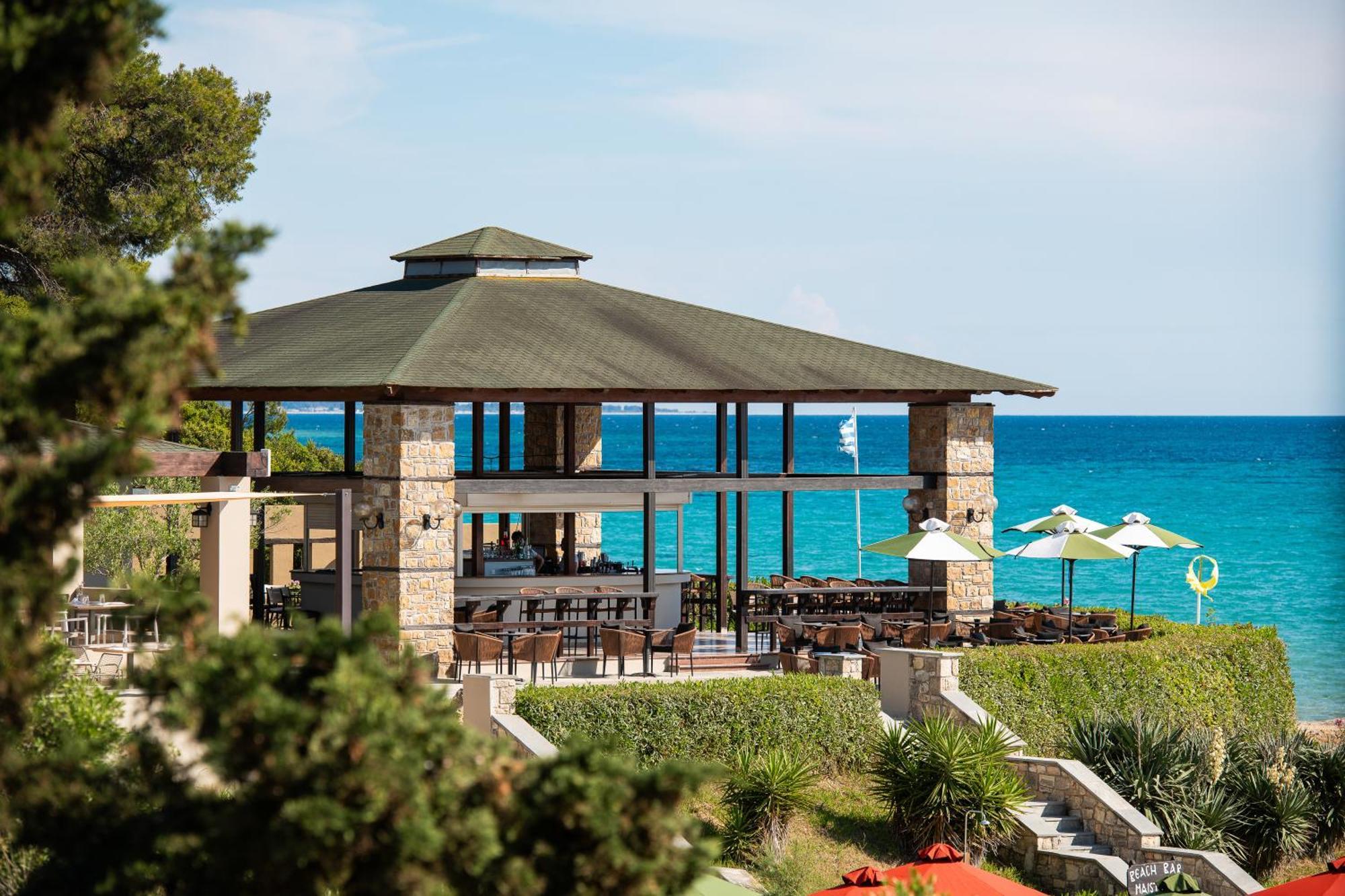 Simantro Beach Sani  Exterior foto The beach at the resort